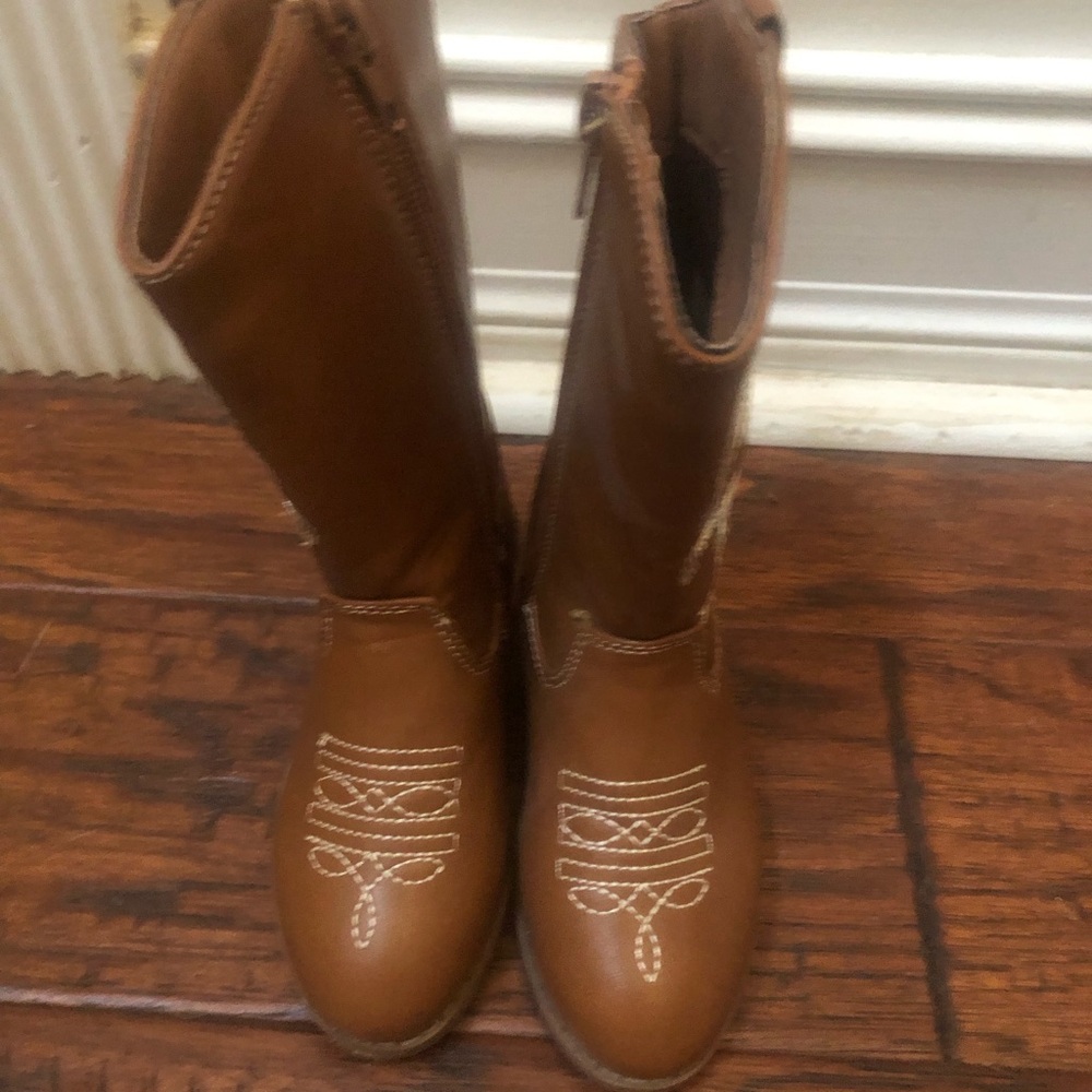 Brown Western Style Boots